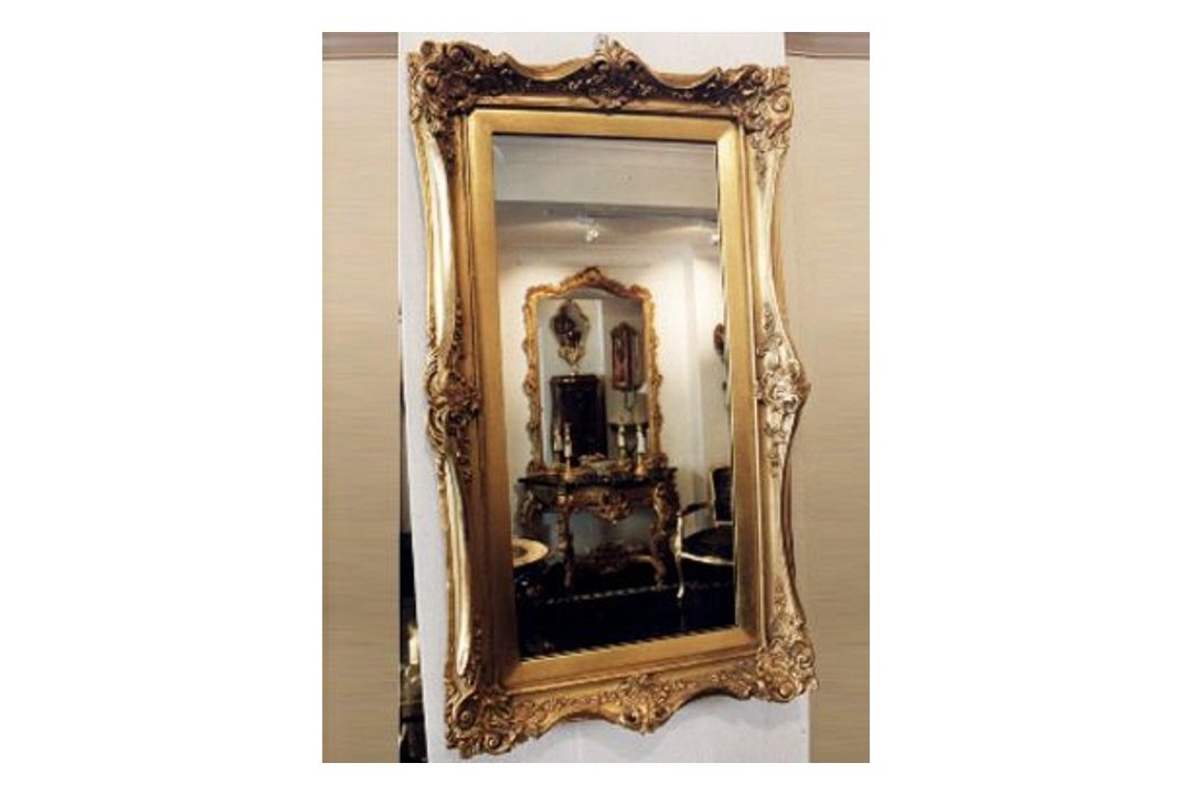 Gold gilded mirror.