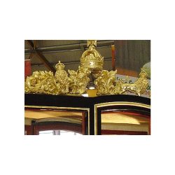 State Coach Britannia gold leaf decoration