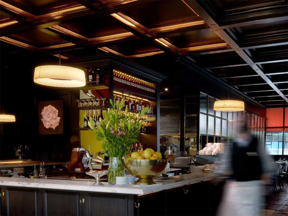 Gilding Elegance: ECCOCI Restaurant Ceiling